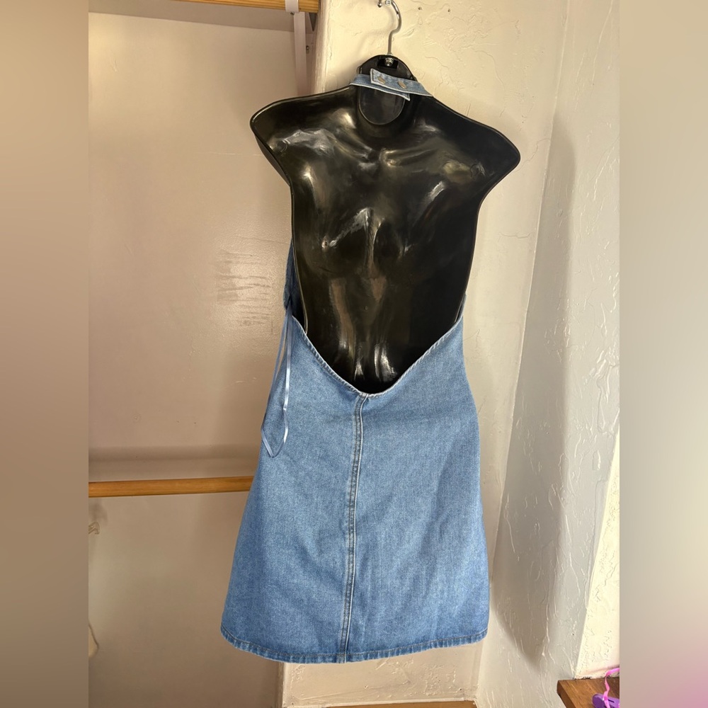 Sincerely Jules NWT Light Blue Denim Halter backless Mini Dress sz M button down - Picture 6 of 8